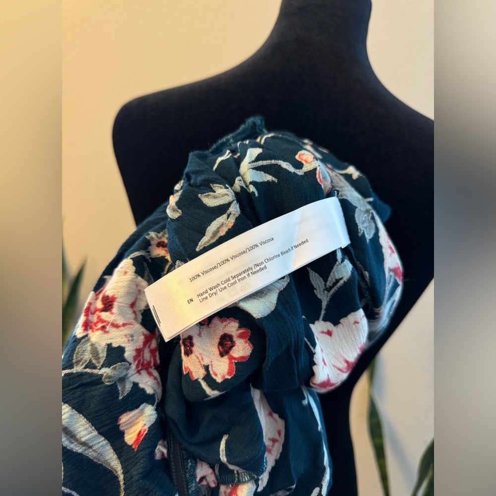 NWT BAND OF GYPSIES FLORAL DRESS - Picture 8 of 8